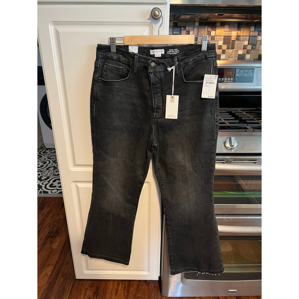 NWT GOOD AMERICAN Good Legs Black Crop Mini Boot Jeans - Picture 2 of 8